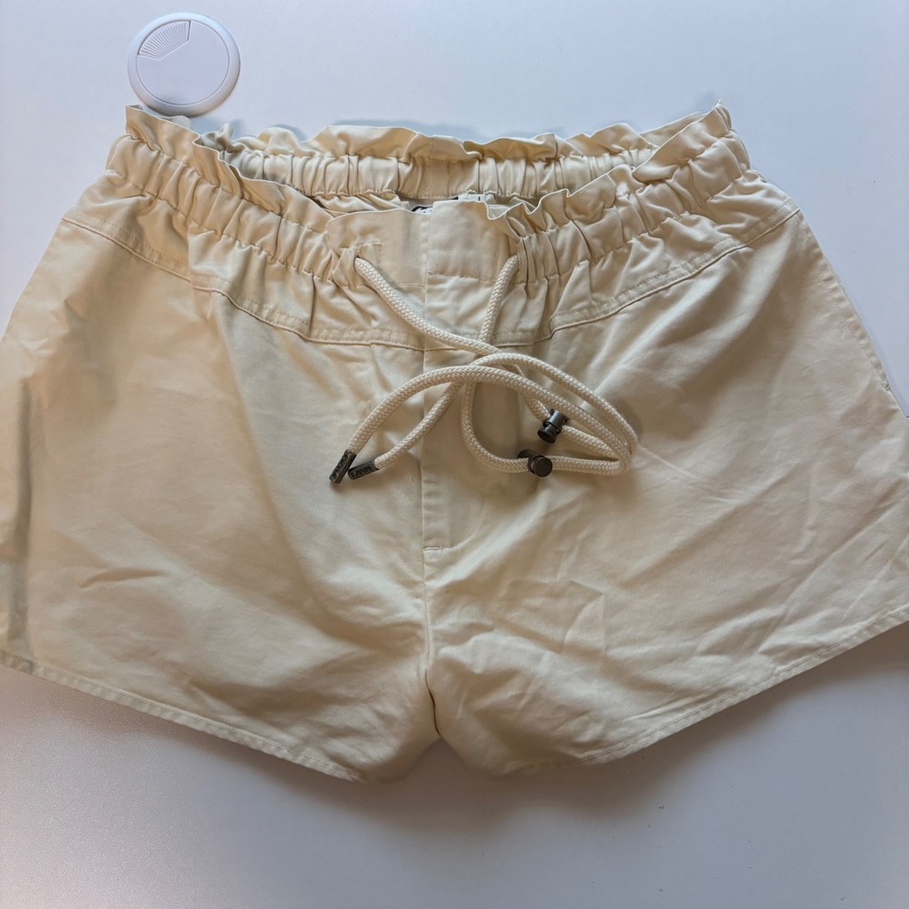 KBY by Kahlana Shorts Women Size M Cream Paperbag Waist Rope Drawstring